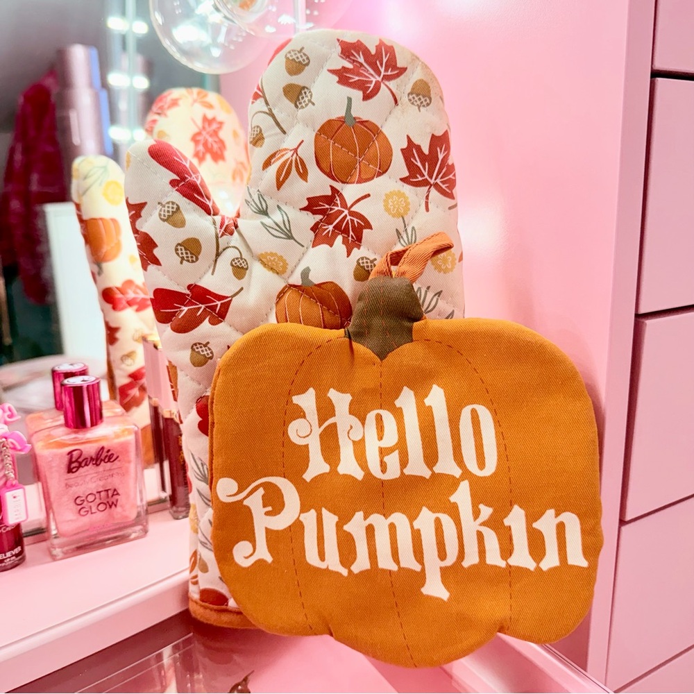 Autumn Leaves Fall Pumpkin Thanksgiving Kitchen Oven Mitten & Pot Holder Set